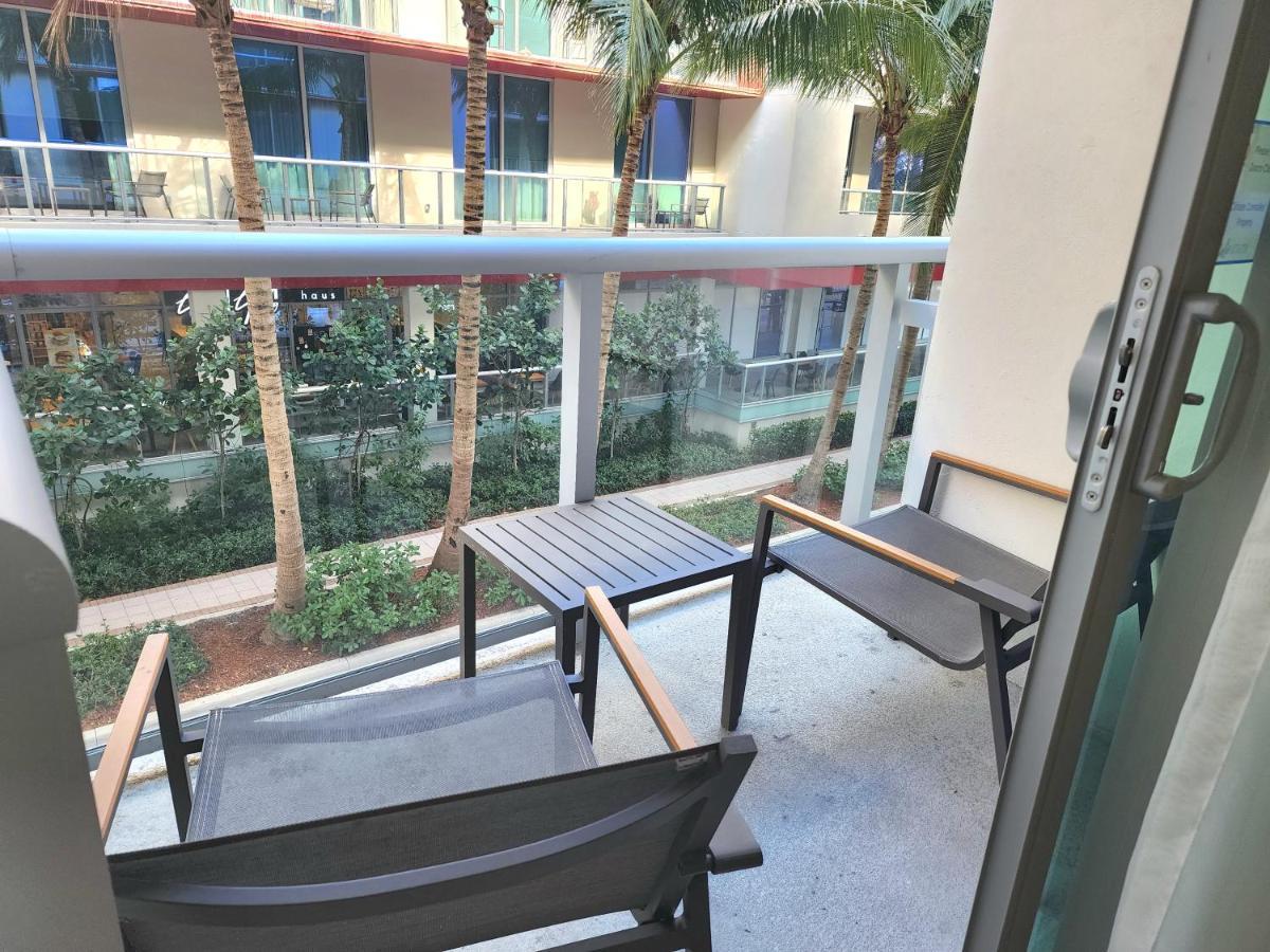 Hollywood Studios Condo Costa Luaran gambar