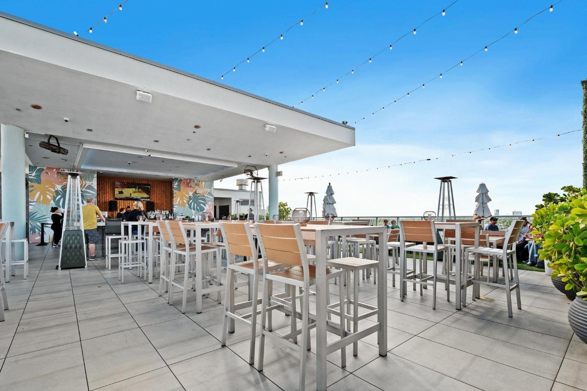 Hollywood Studios Condo Costa Luaran gambar