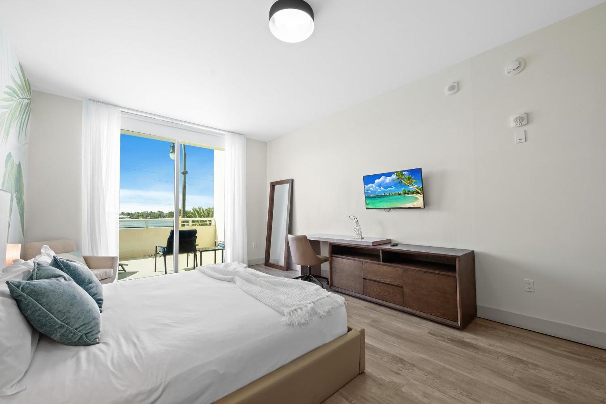 Hollywood Studios Condo Costa Luaran gambar